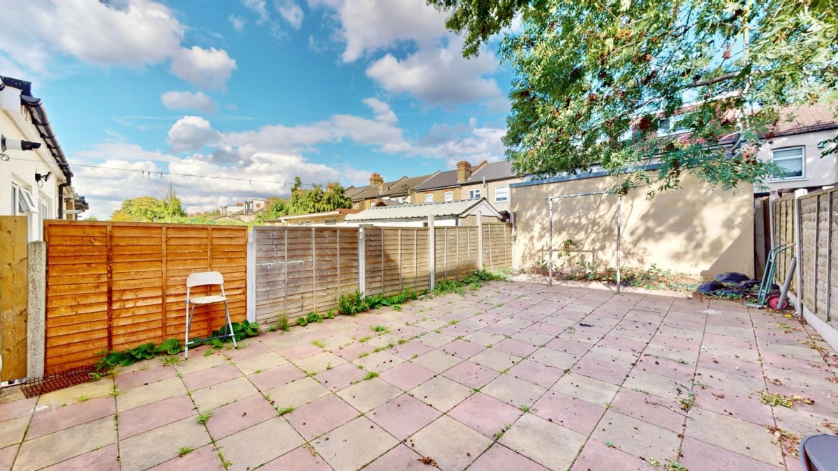 Betchworth Road, Ilford, IG3