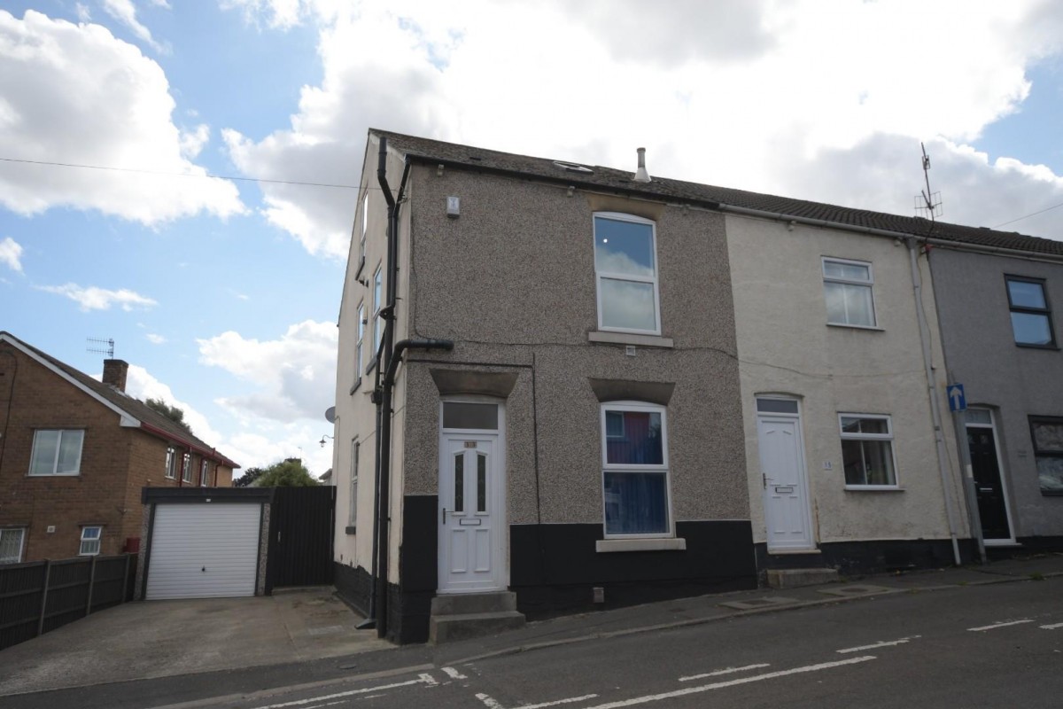 St. Johns Road, Whittington Moor, Chesterfield, S41 8TE