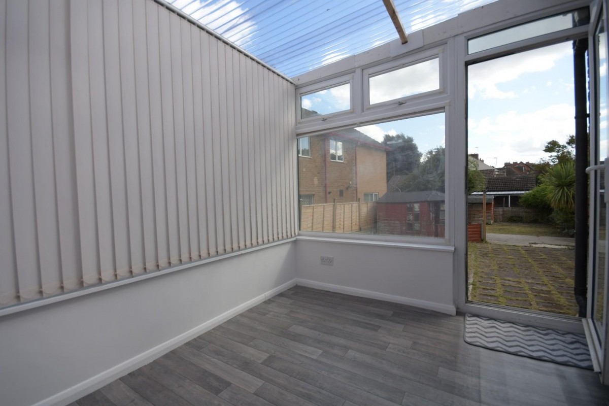 St. Johns Road, Whittington Moor, Chesterfield, S41 8TE