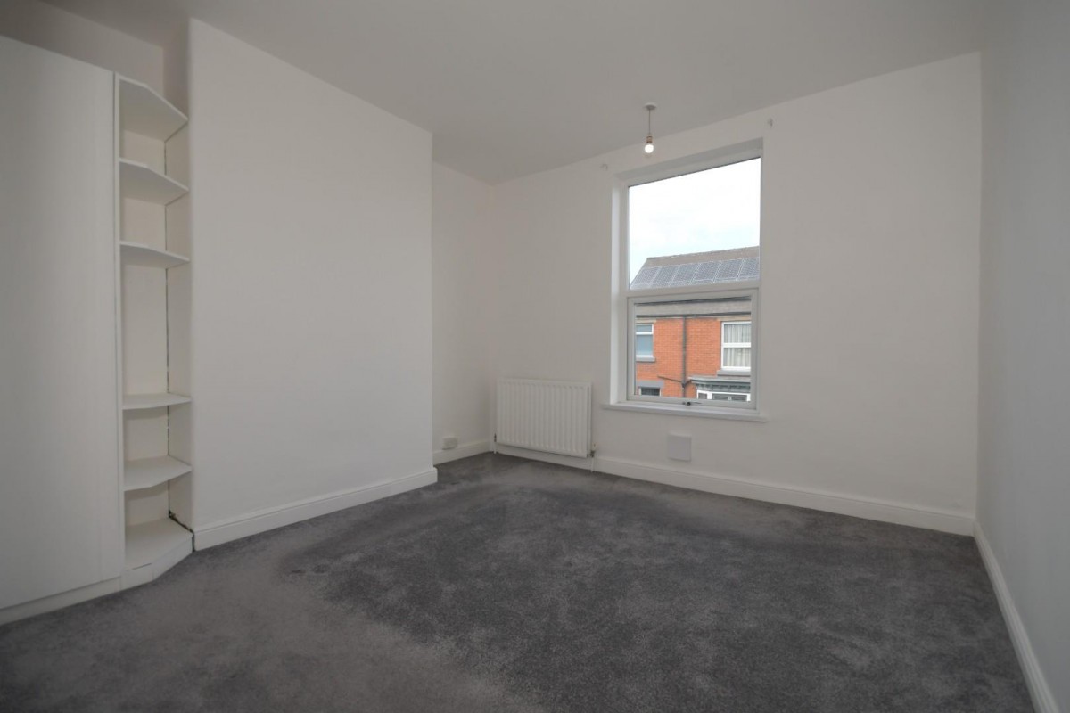 St. Johns Road, Whittington Moor, Chesterfield, S41 8TE