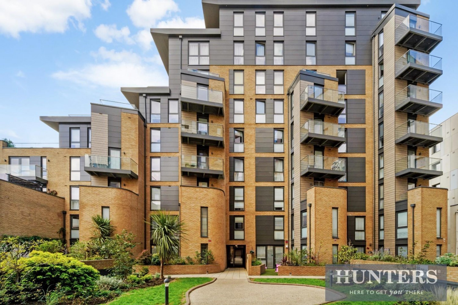 Baltic Avenue, Brentford