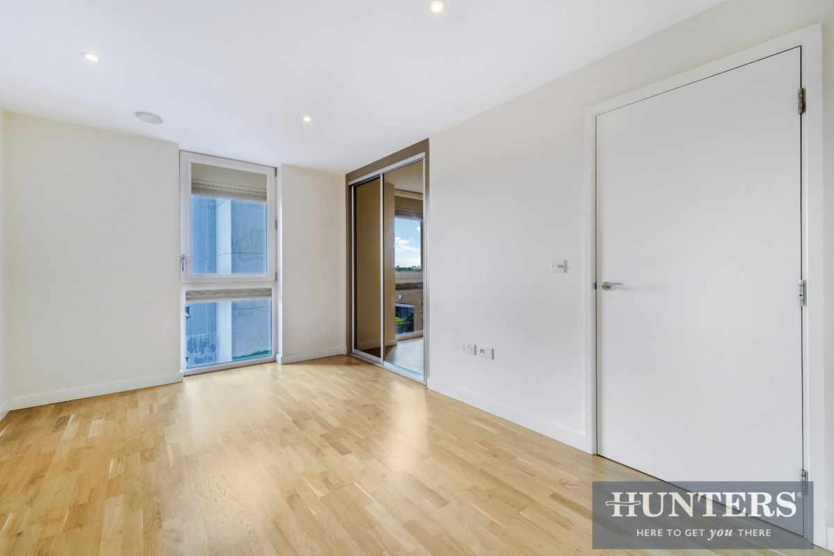 Baltic Avenue, Brentford