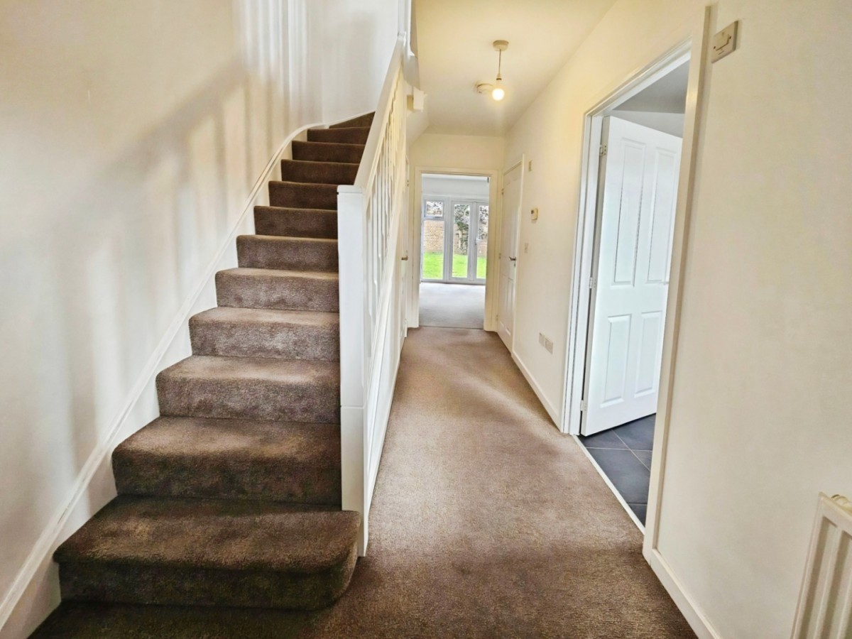 Frederick Benson Mews, Repton Park