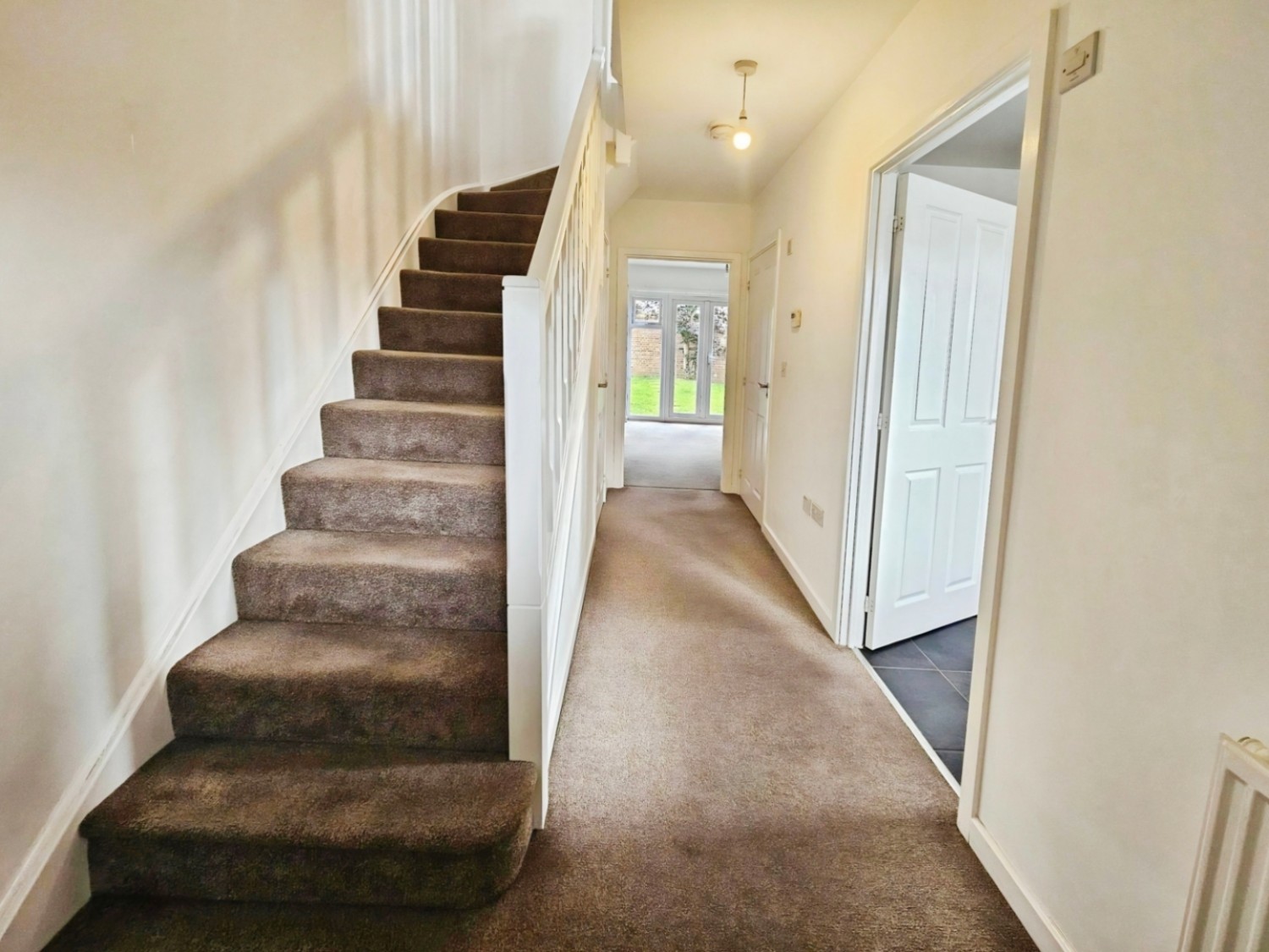 Frederick Benson Mews, Repton Park