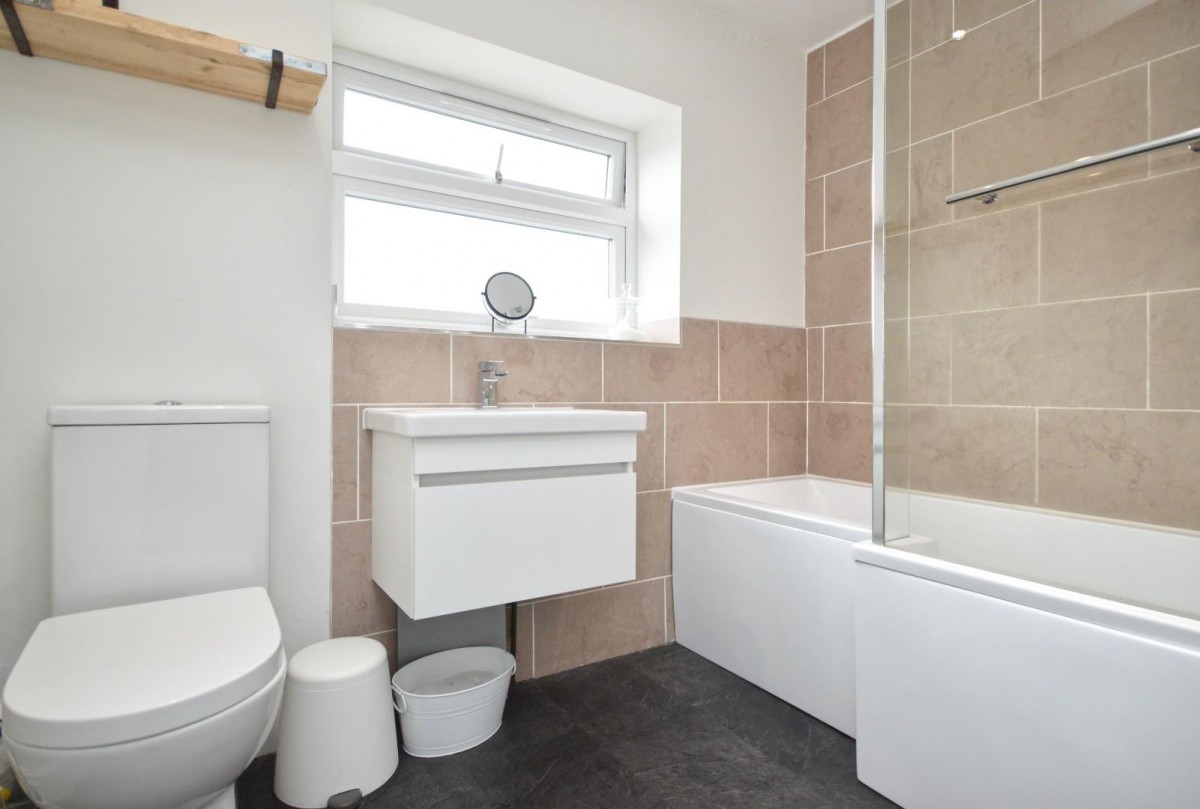 Hollisters Drive, Bristol