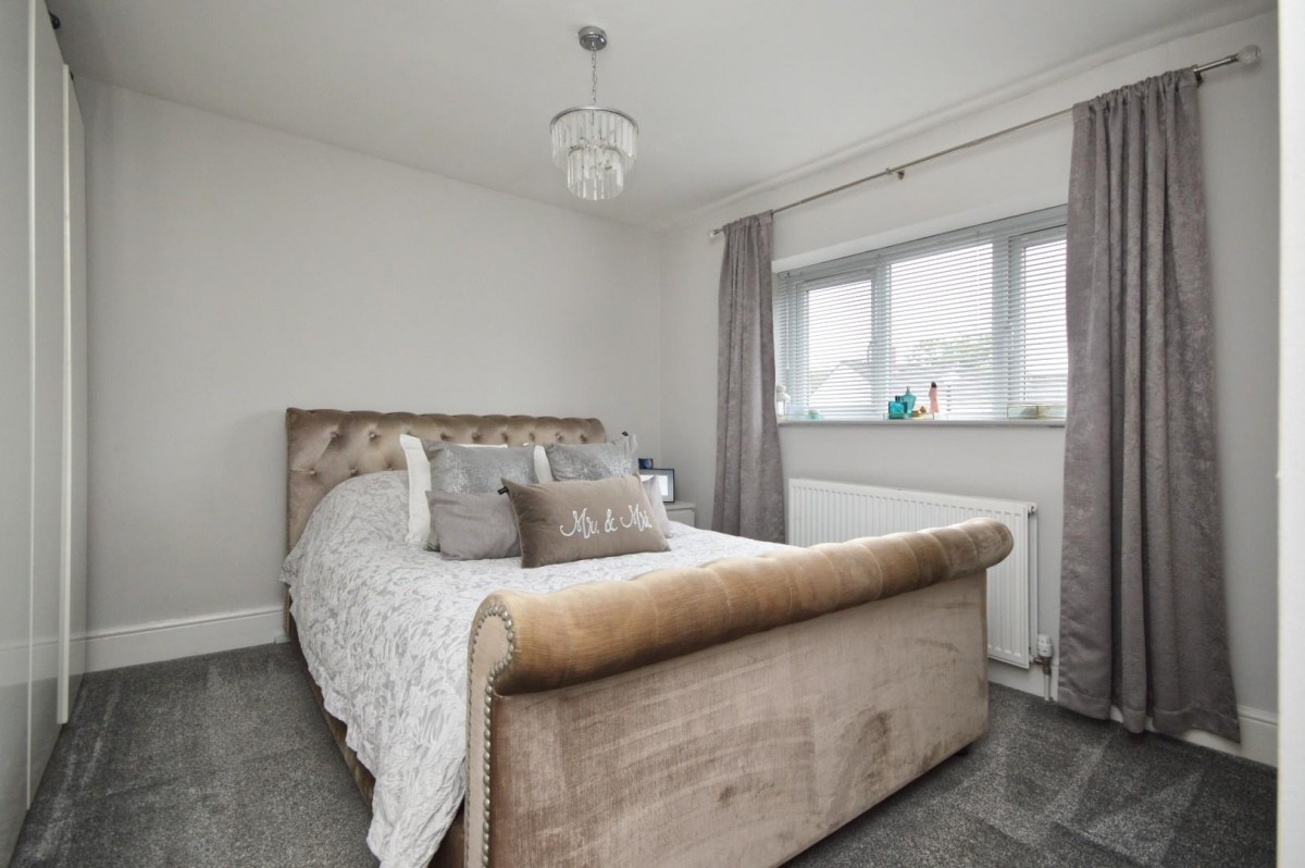 Hollisters Drive, Bristol