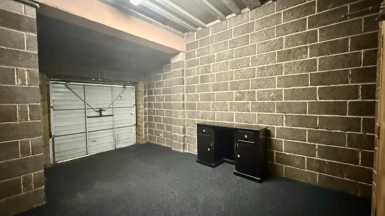 17 Commonside, Batley