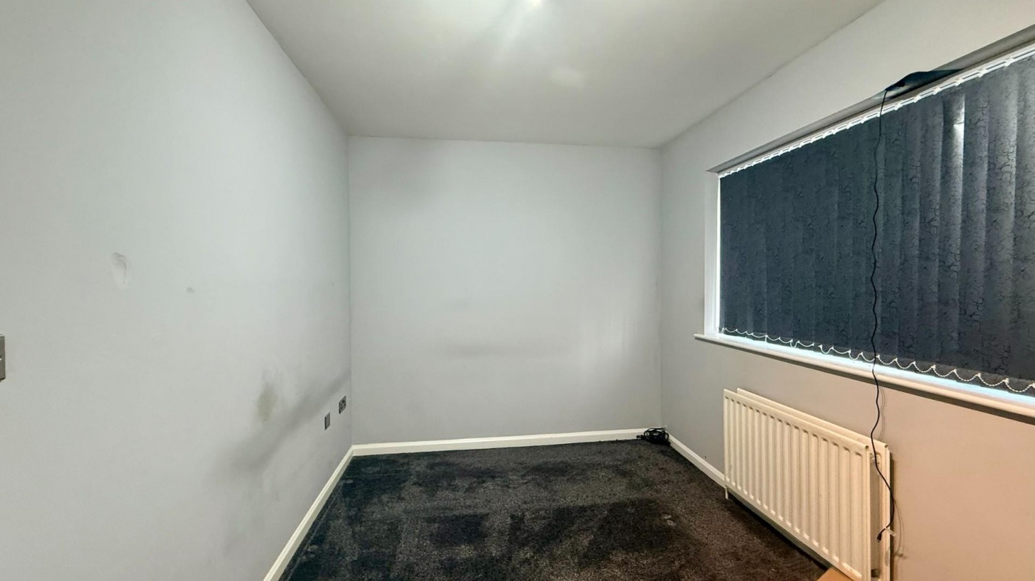 17 Commonside, Batley