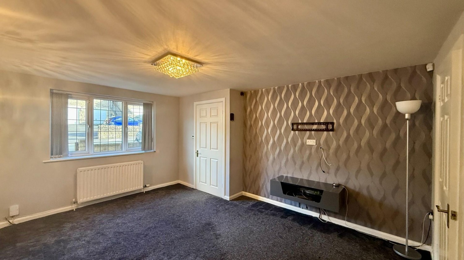 17 Commonside, Batley