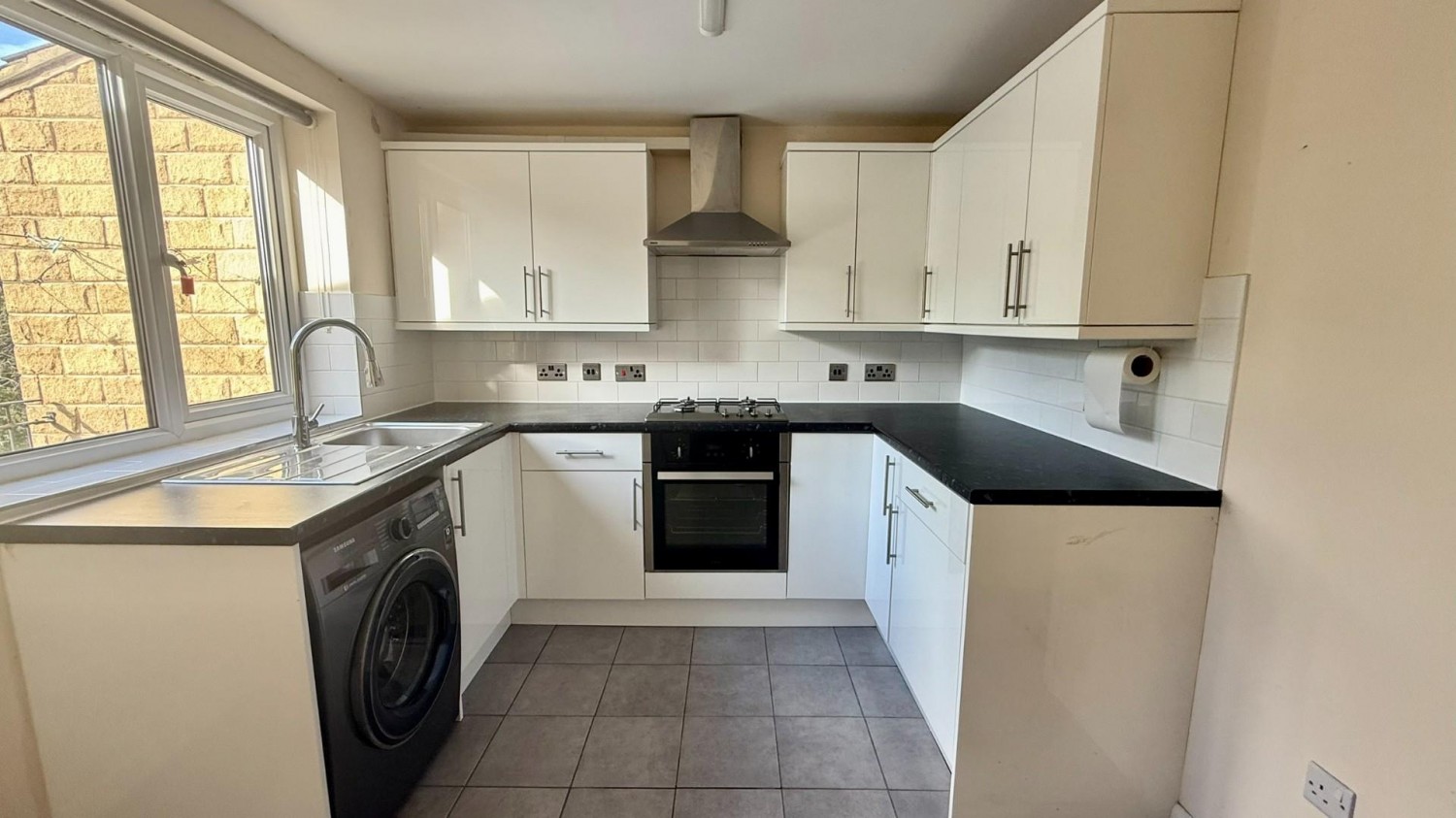 17 Commonside, Batley