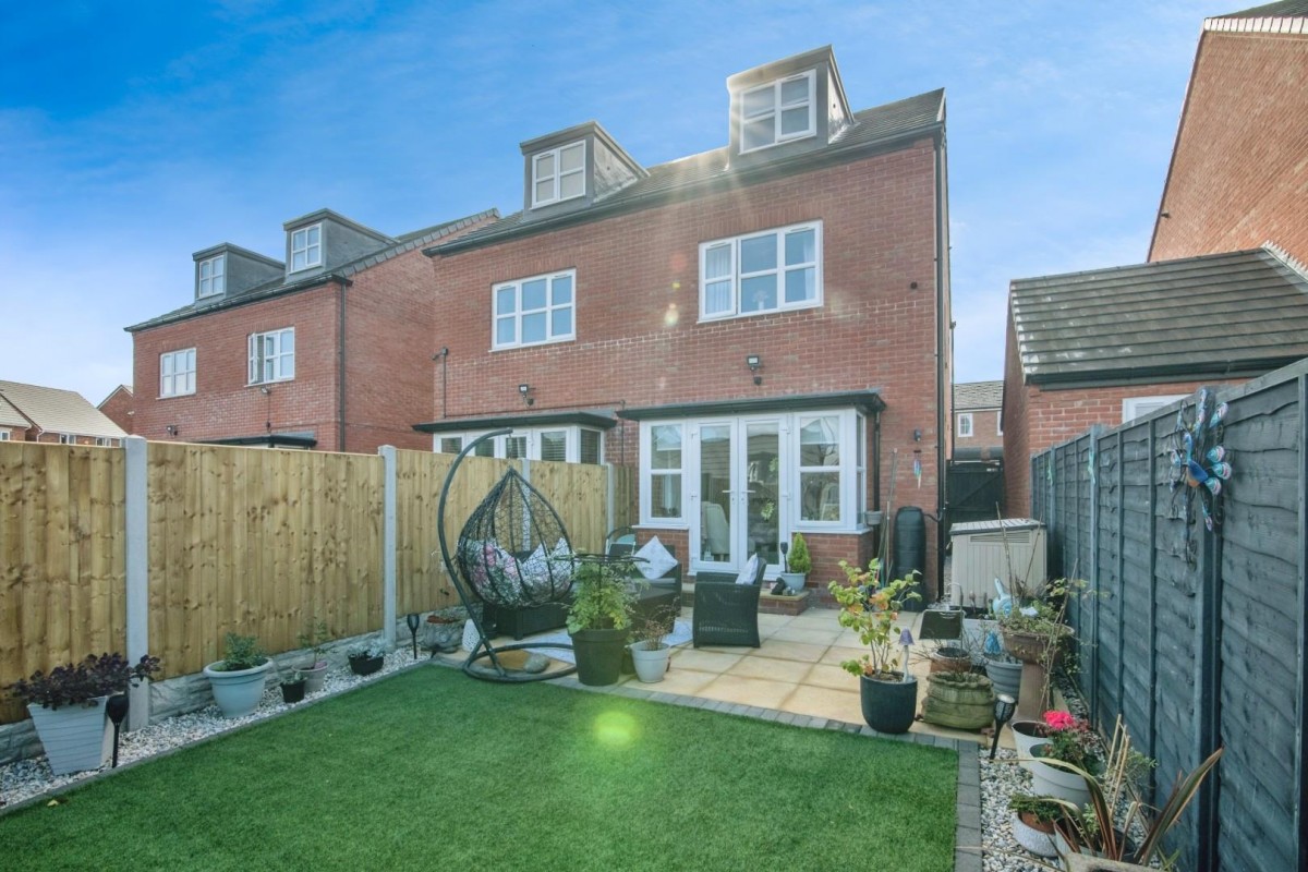Hopyard Lane, Lower Gornal
