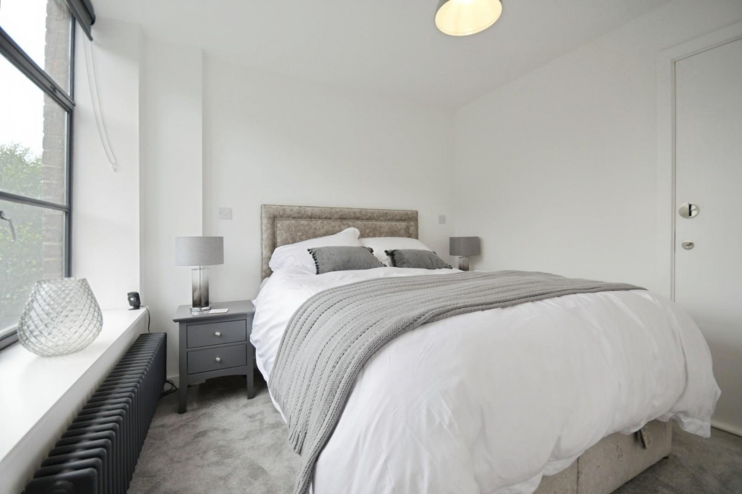 Birch Landing, Horseman Square, S3