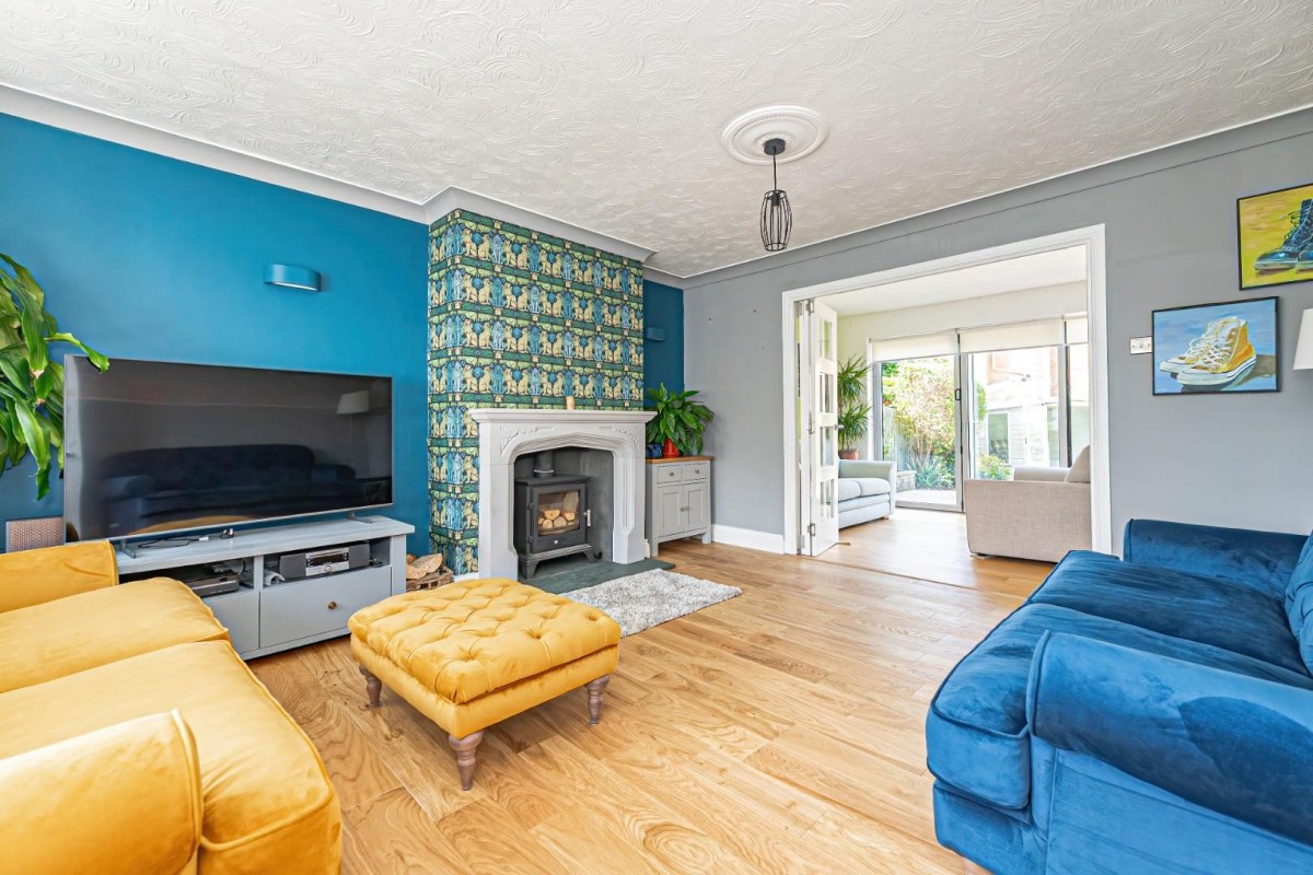 Wallace Drive, Eaton Bray