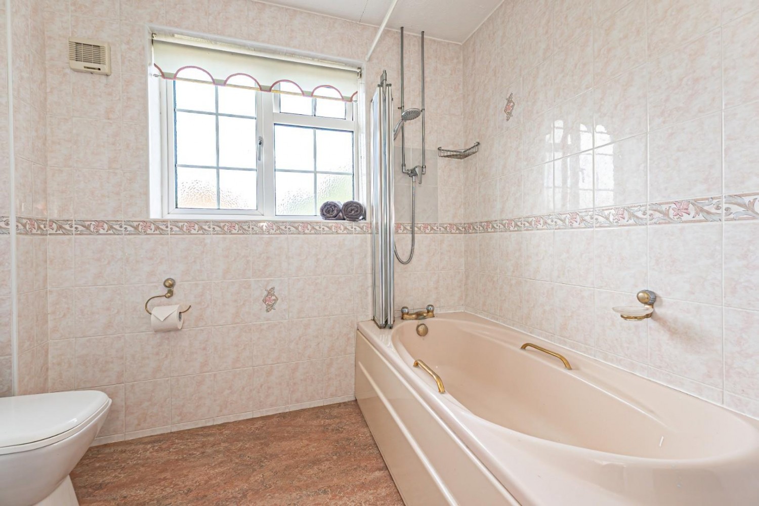 Wallace Drive, Eaton Bray