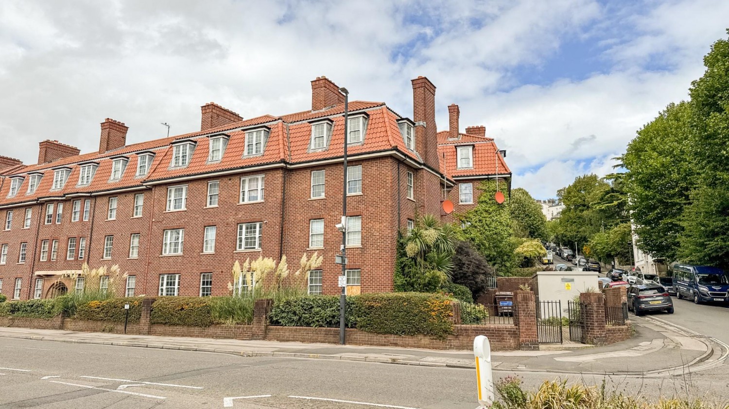 Hillsborough Flats, Hotwell Road, BS8