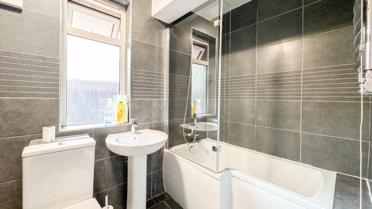 Hillsborough Flats, Hotwell Road, BS8