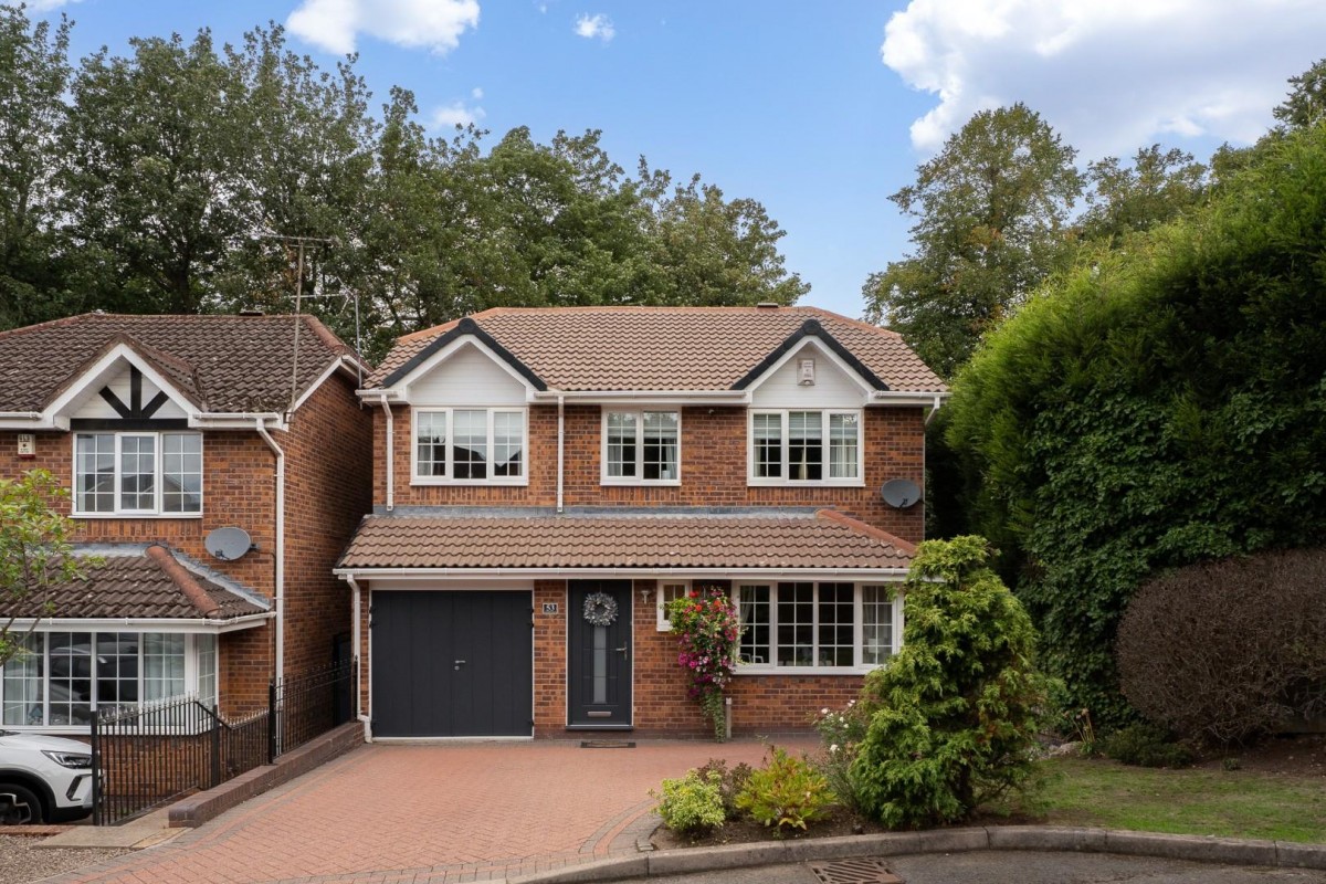 Foxlands Drive, Lower Gornal, DY3