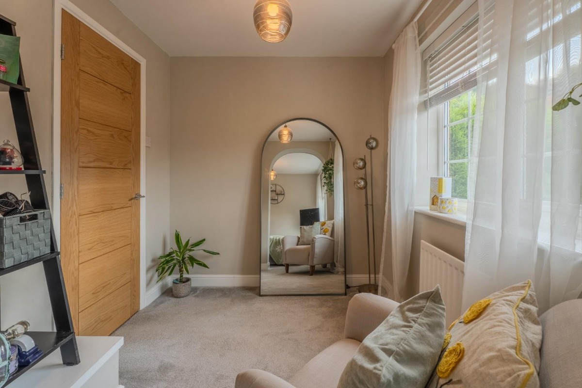Foxlands Drive, Lower Gornal, DY3