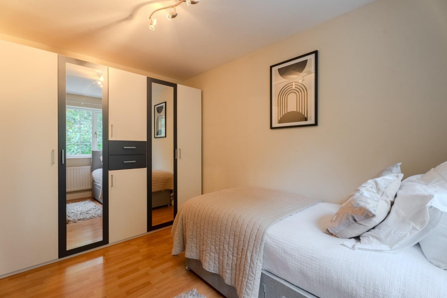 Foxlands Drive, Lower Gornal, DY3