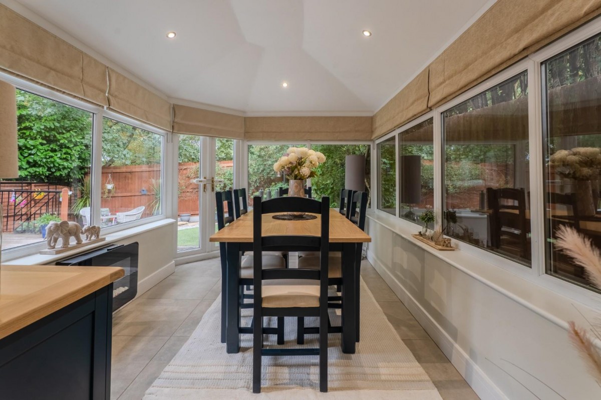 Foxlands Drive, Lower Gornal, DY3