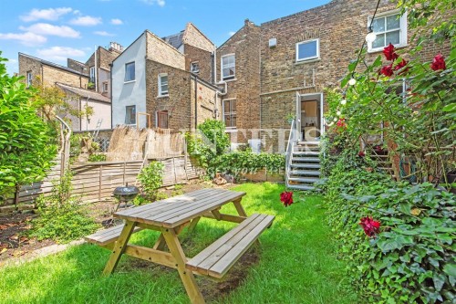 Nevill Road, London, N16