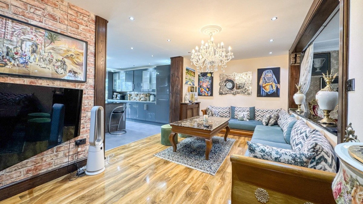 Marksbury Road, Bedminster, BS3 5JZ