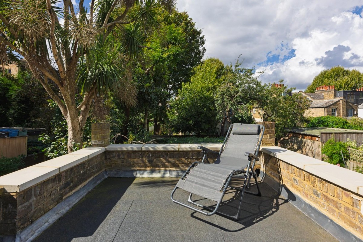 Benhill Road, London, SE5