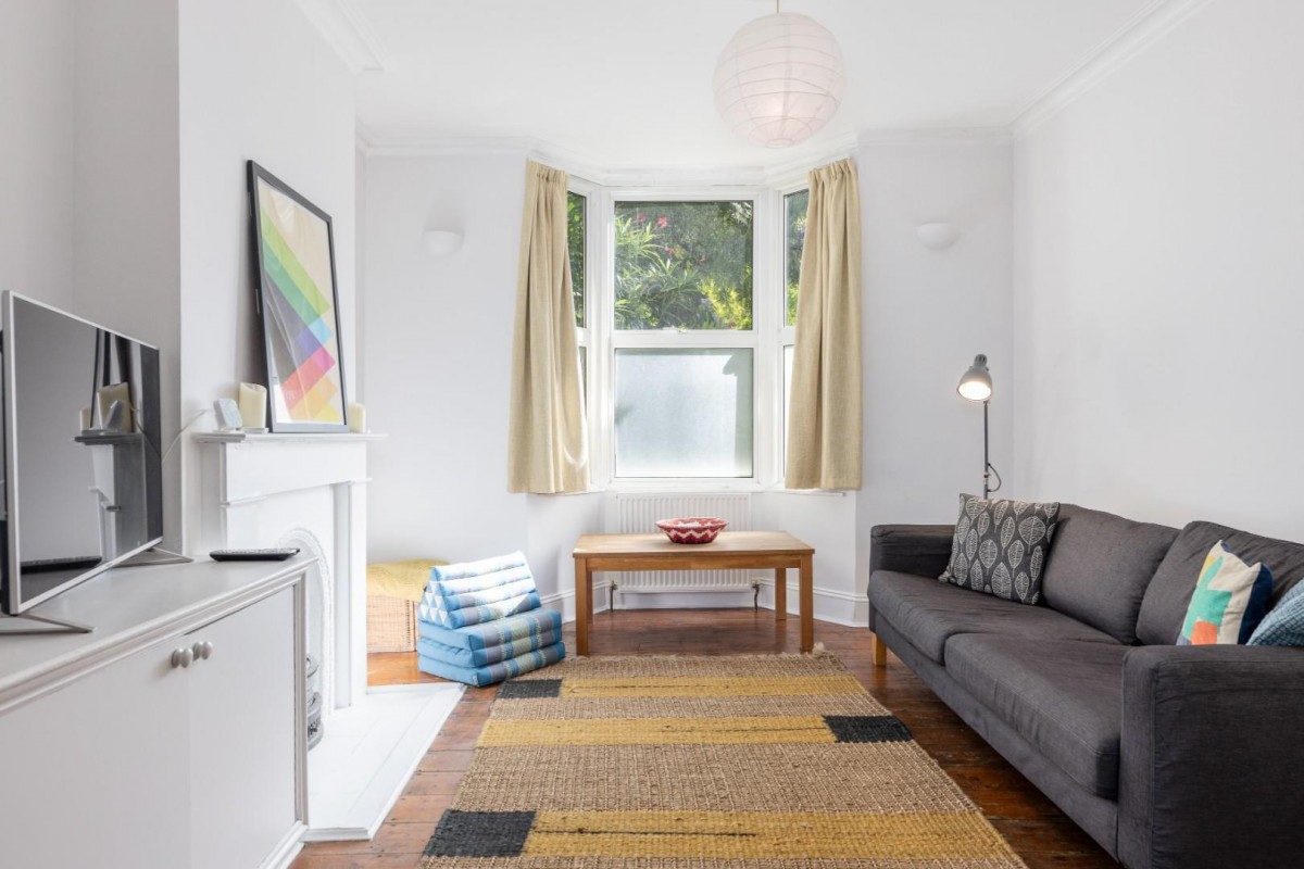 Benhill Road, London, SE5