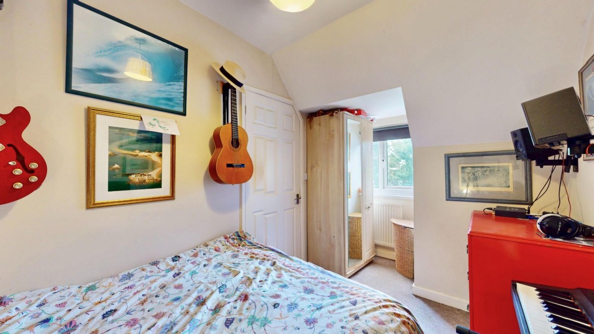 London Road, Romford, RM7