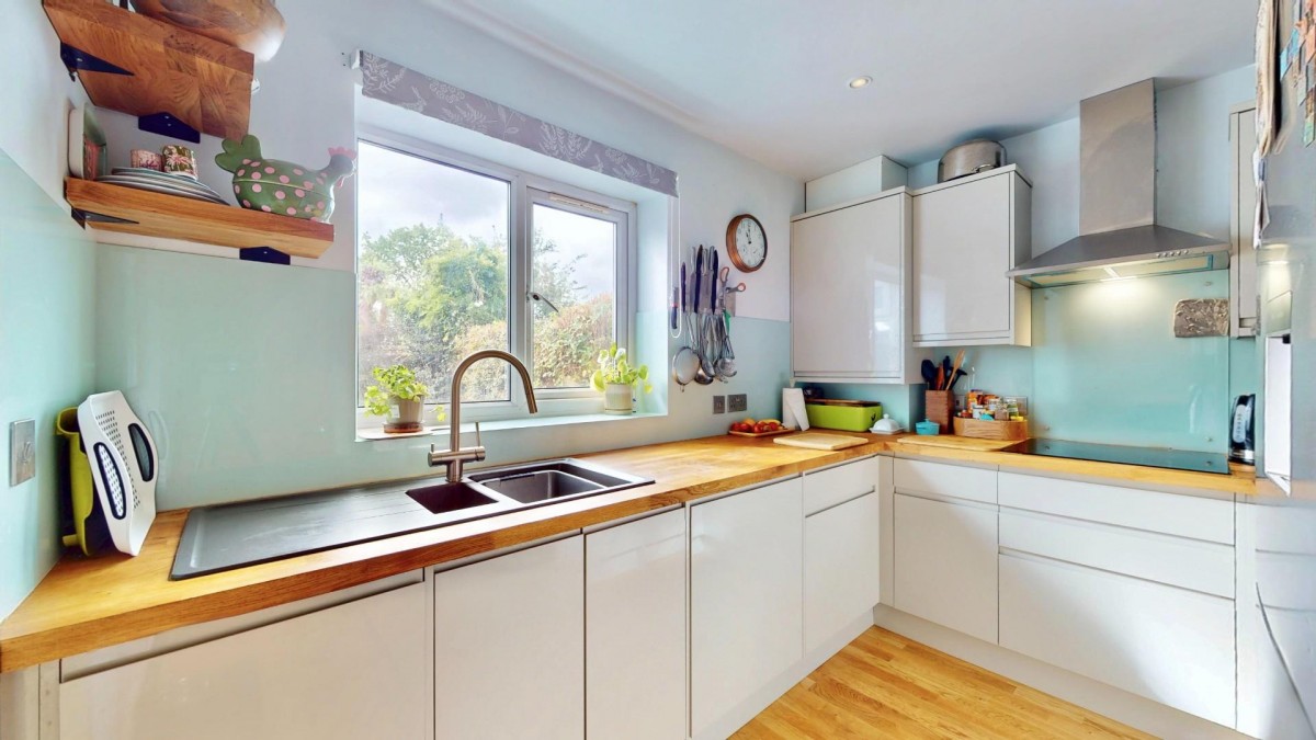 London Road, Romford, RM7