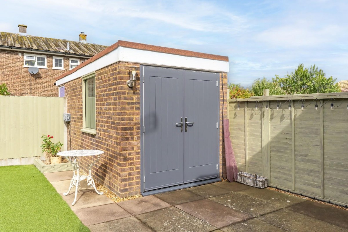 Berryfields, Cheddington