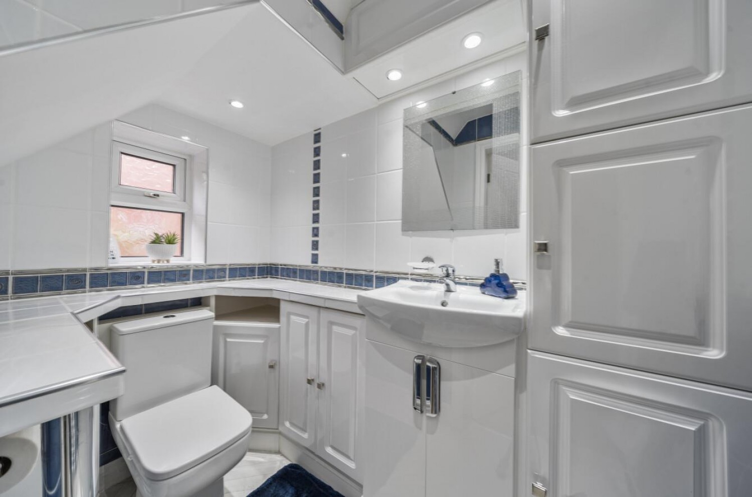 Hollinswood Road, Worsley