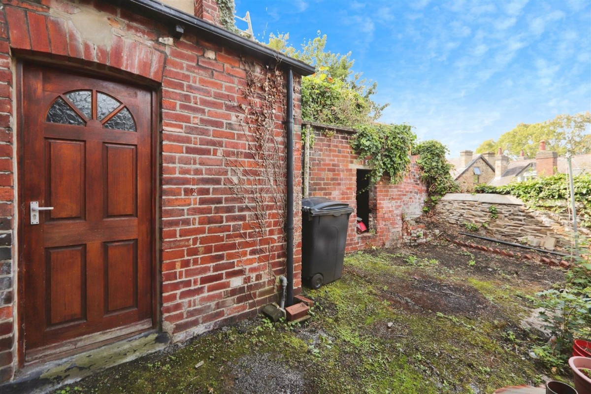 Hunter House Road, Sheffield, S11 8TW