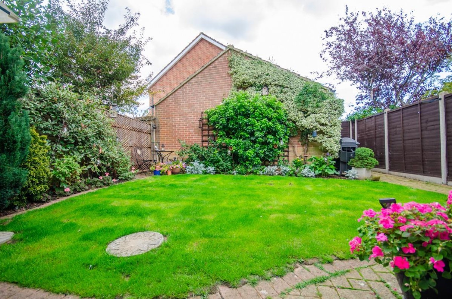 Barn Close, Emersons Green, Bristol, BS16 7EP
