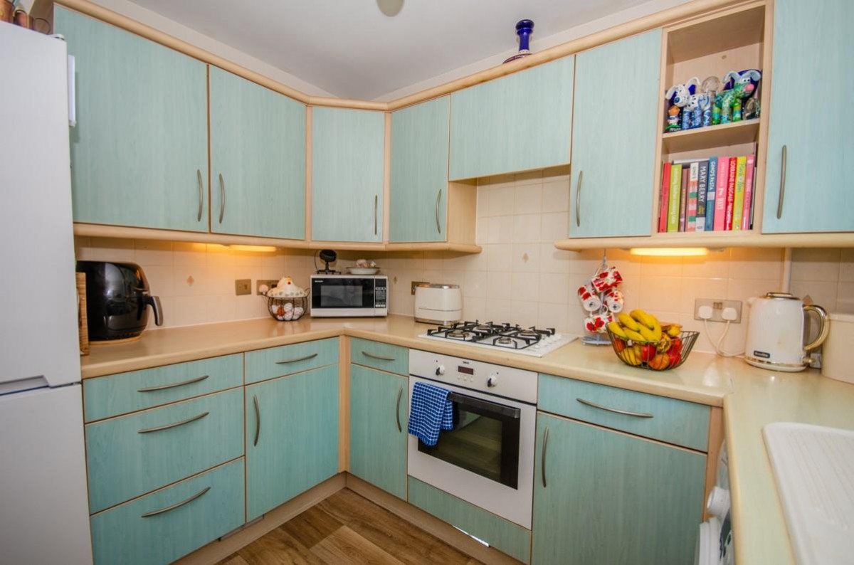 Barn Close, Emersons Green, Bristol, BS16 7EP
