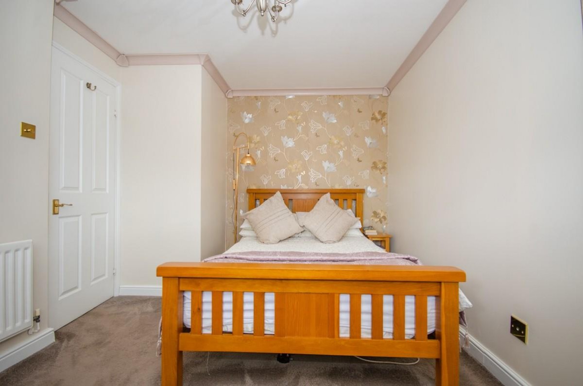 Barn Close, Emersons Green, Bristol, BS16 7EP