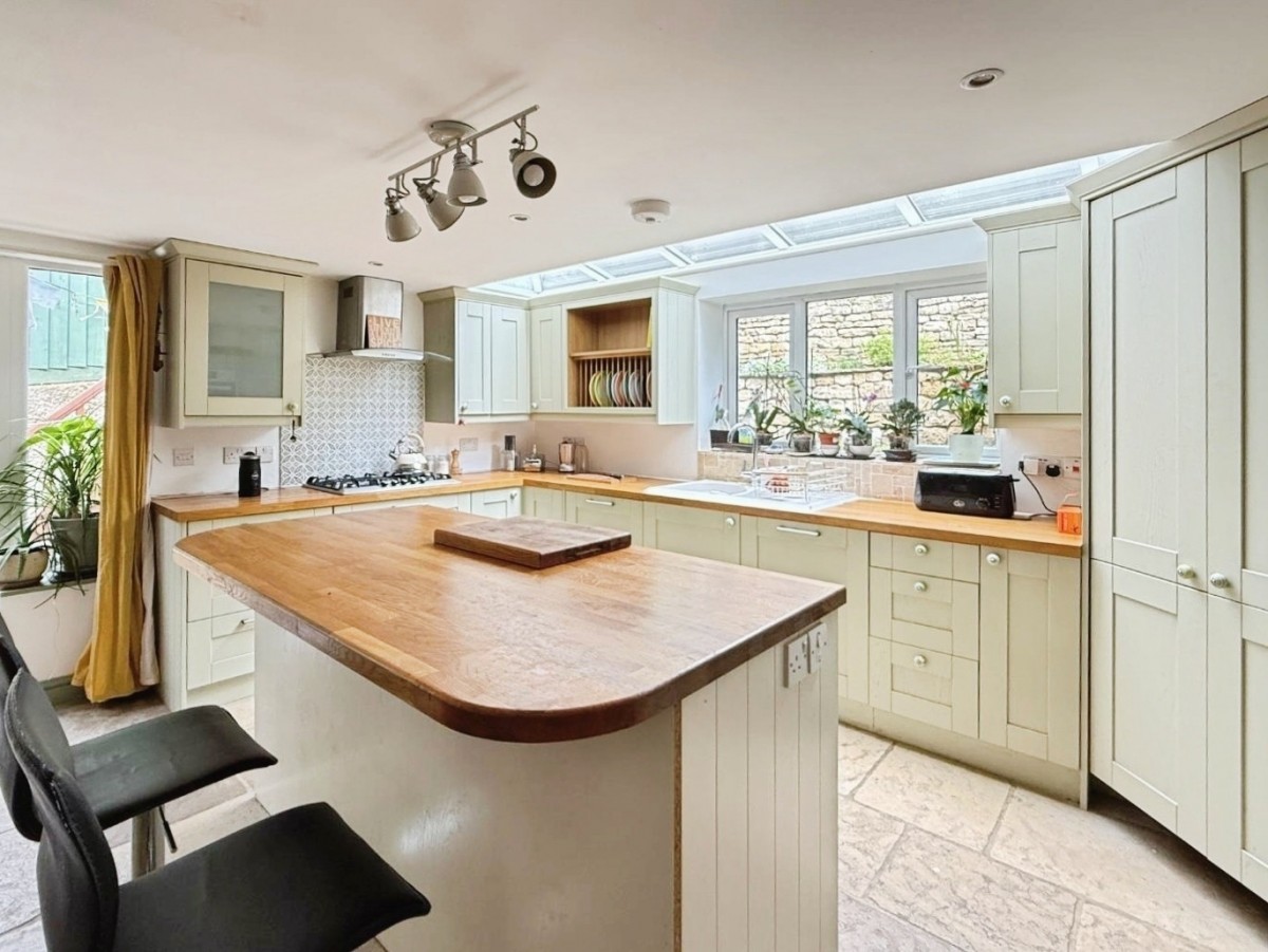 5 middle spring, Ruscombe