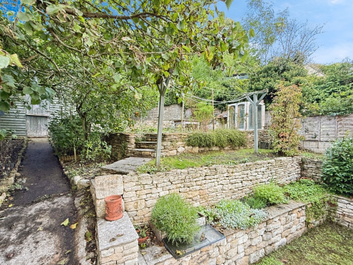 5 middle spring, Ruscombe