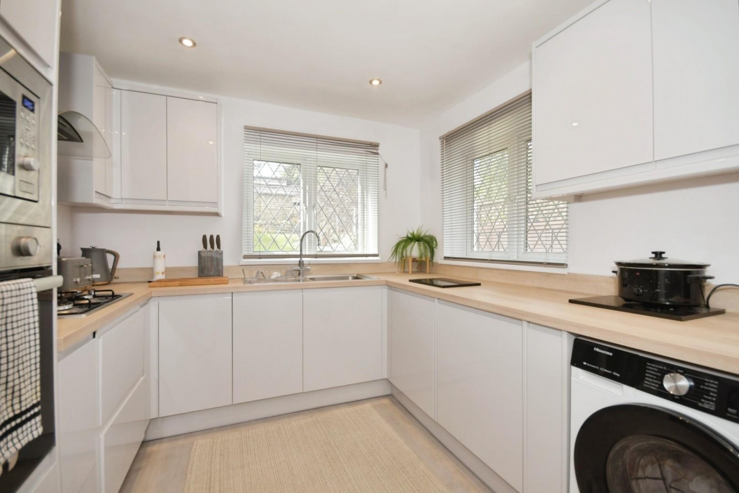 Penistone Road, Grenoside, S35