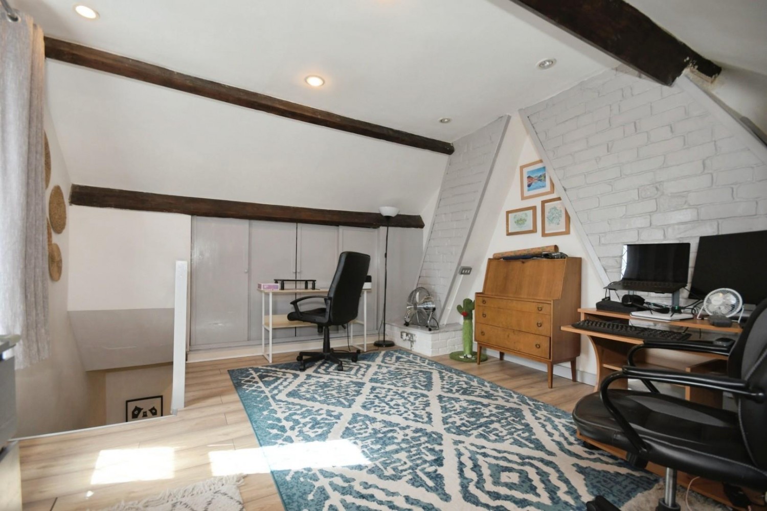 Penistone Road, Grenoside, S35