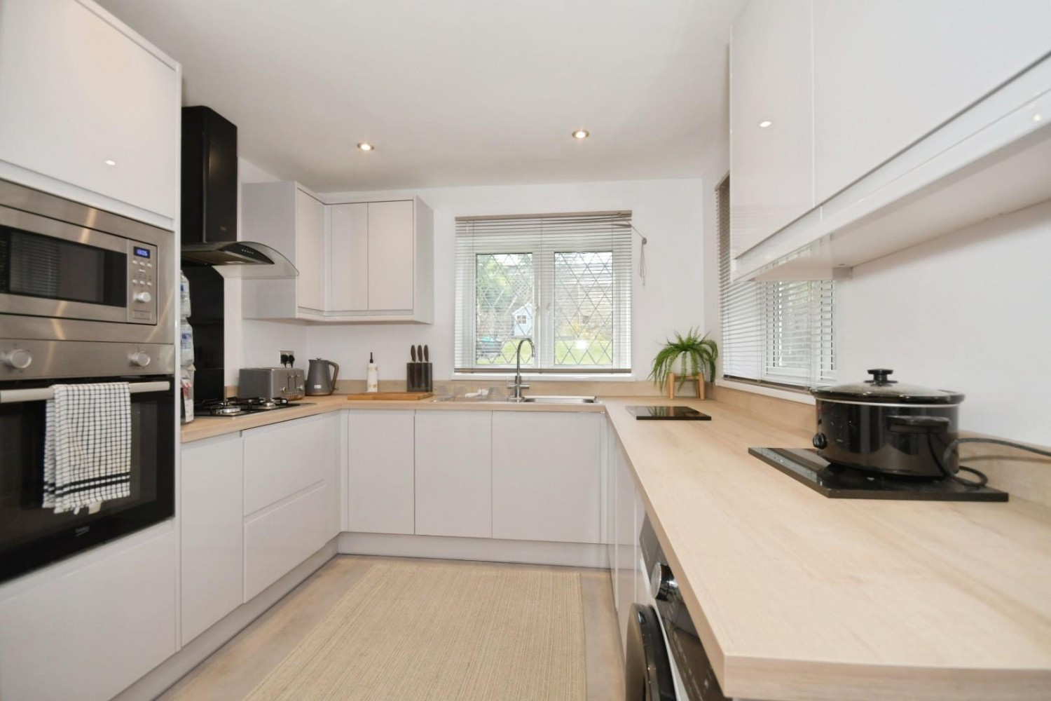 Penistone Road, Grenoside, S35