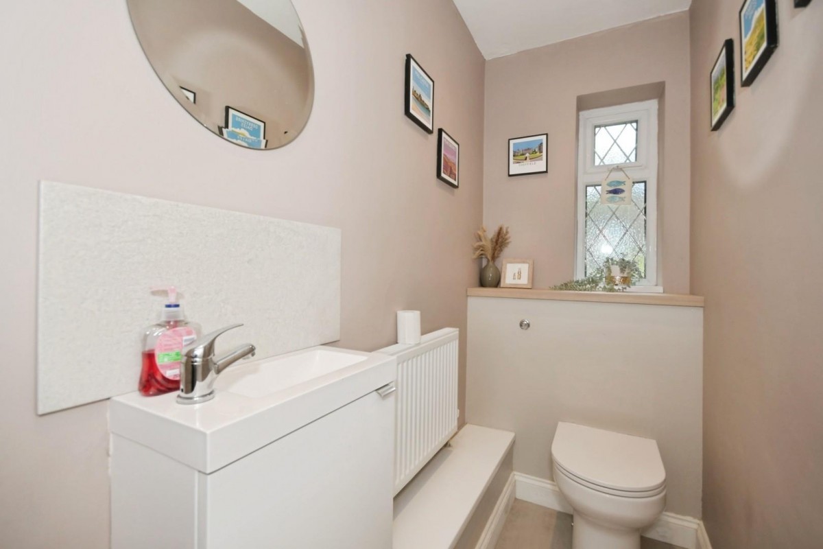 Penistone Road, Grenoside, S35