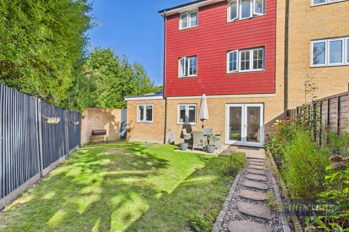 Elsanta Crescent, Fareham