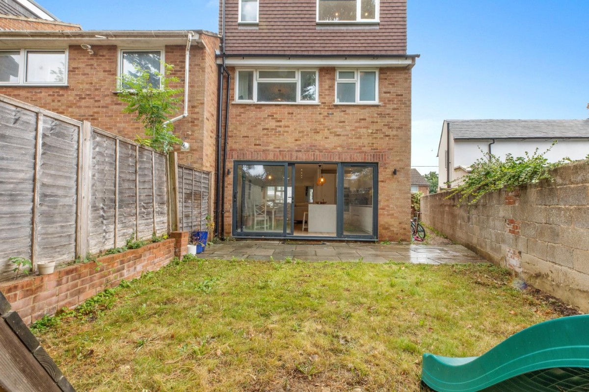 Chestnut Lane, Amersham, Buckinghamshire, HP6 6EN