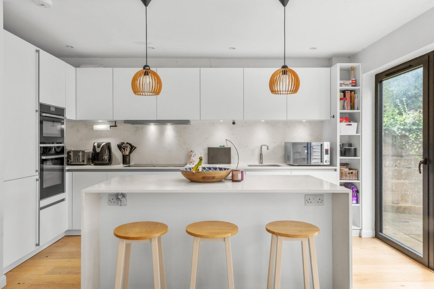 Chestnut Lane, Amersham, Buckinghamshire, HP6 6EN