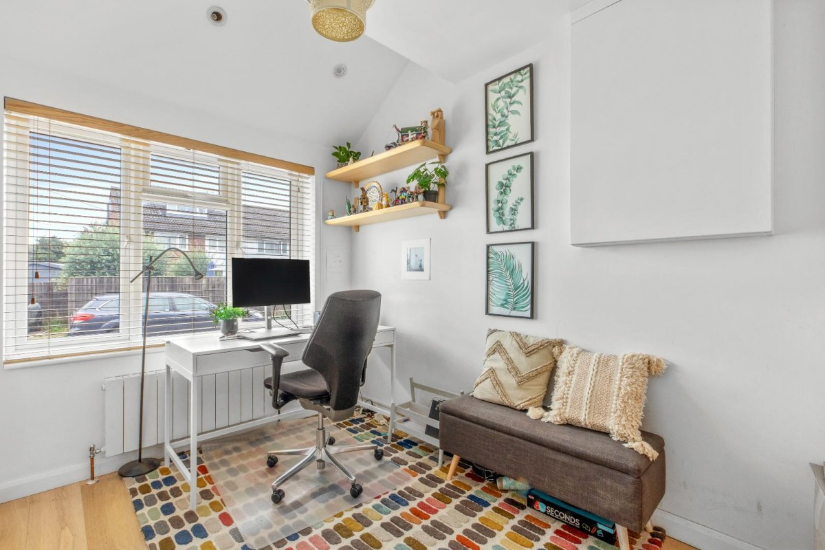 Chestnut Lane, Amersham, Buckinghamshire, HP6 6EN