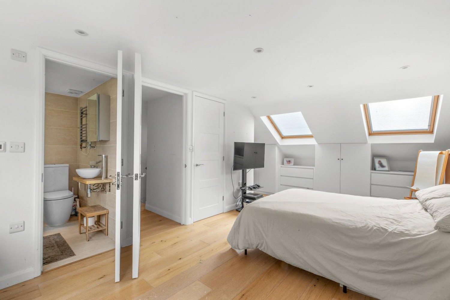 Chestnut Lane, Amersham, Buckinghamshire, HP6 6EN