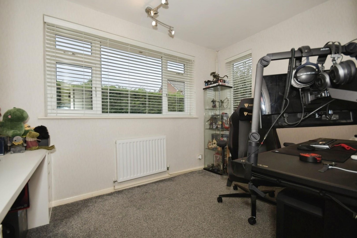 Elvin Way, New Tupton, Chesterfield, S42 6EG