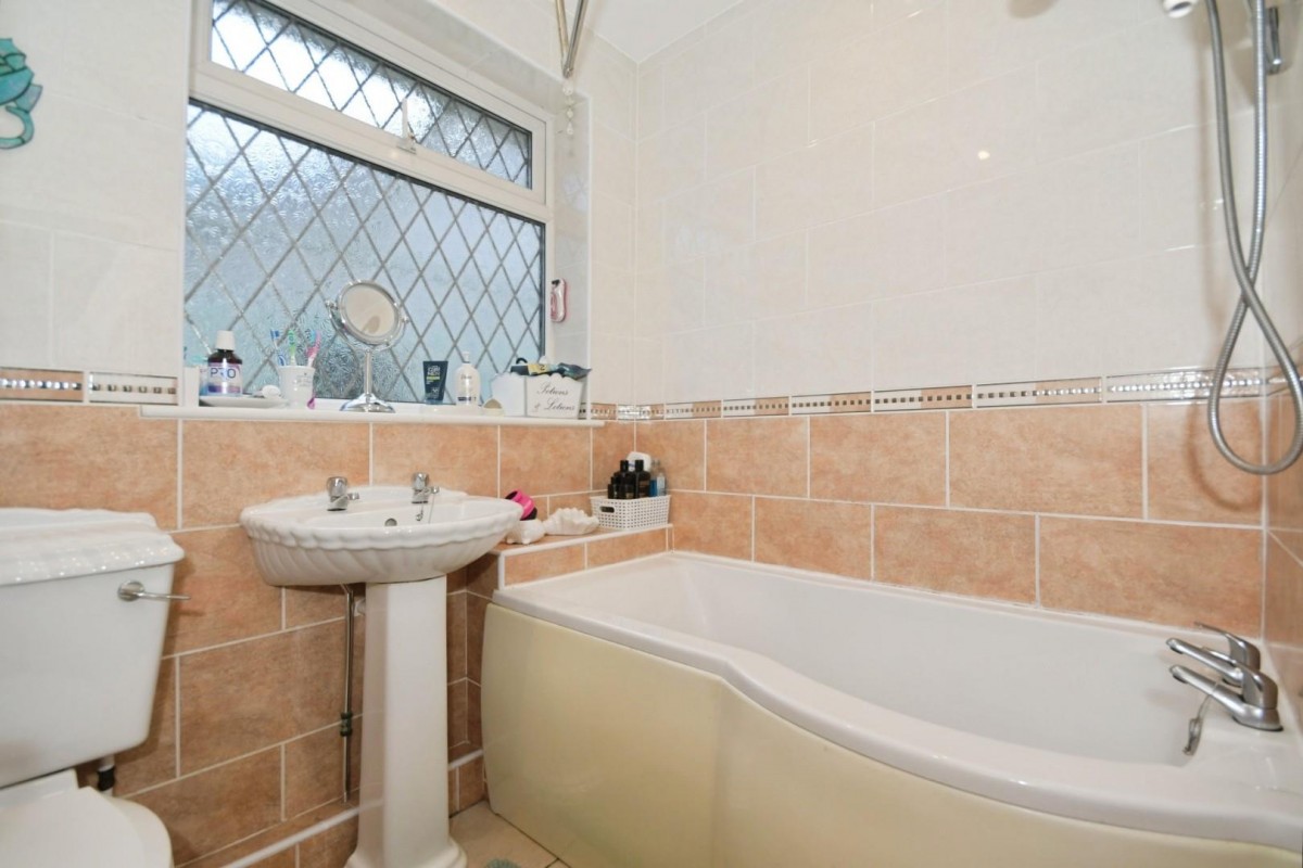 Elvin Way, New Tupton, Chesterfield, S42 6EG