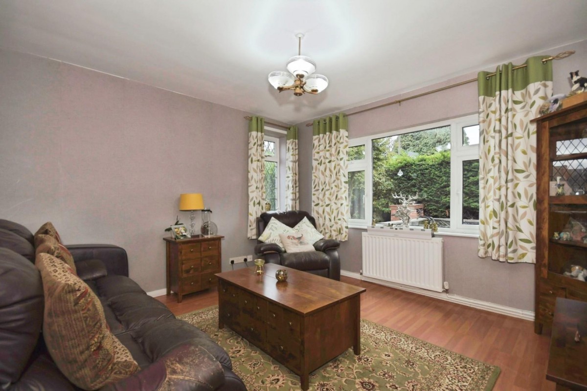 Elvin Way, New Tupton, Chesterfield, S42 6EG